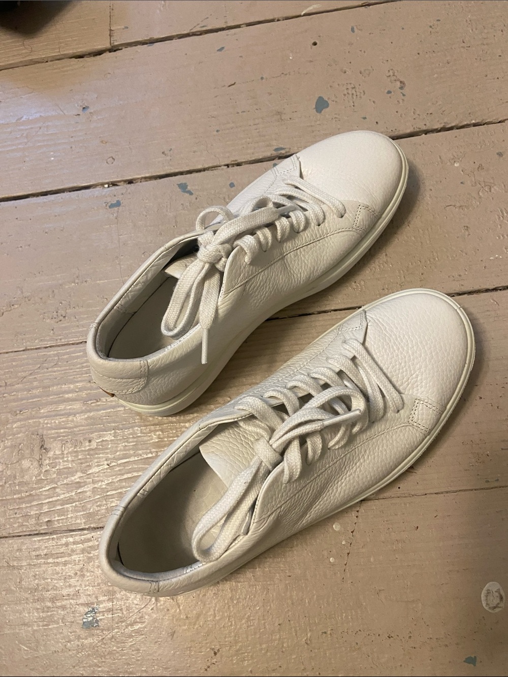 Ecco Women's White Leather Low-Profile Sneakers